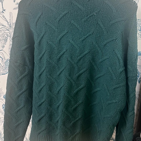 Women's Green Sweater - Picture 2 of 3
